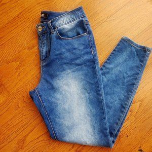 SUPER STRETCH Stone Wash Skinny Jeans